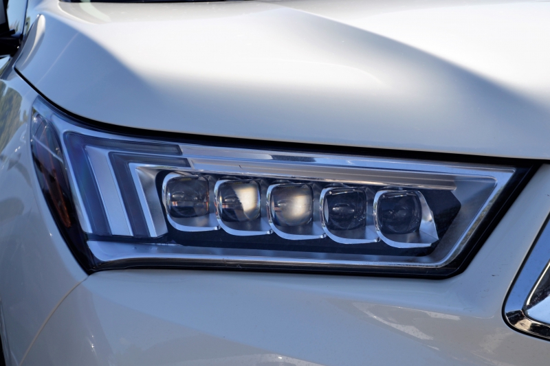 concession-auto-HYERES-min_acura-headlamp-2834131